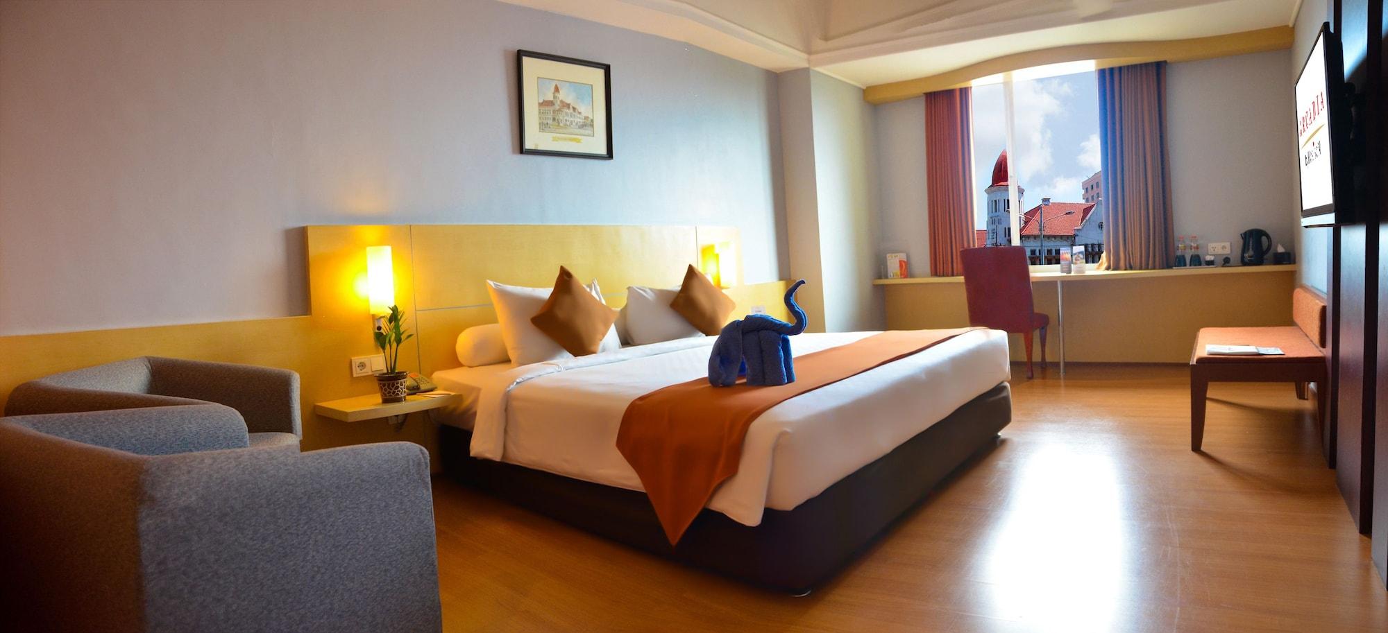 Arcadia Surabaya Hotel エクステリア 写真