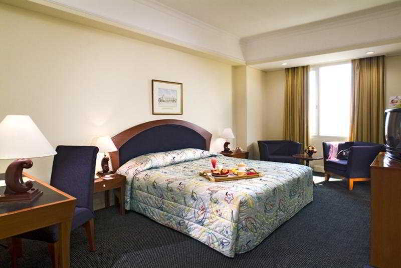 Arcadia Surabaya Hotel エクステリア 写真